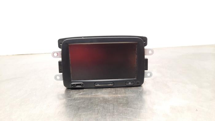 Radio from a Dacia Duster (SR) 1.5 Blue dCi 115 4x4 2020