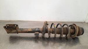 Used Rear shock absorber, right Dacia Duster (SR) 1.5 Blue dCi 115 4x4 Price € 48,40 Inclusive VAT offered by Autohandel Didier