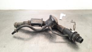 Used Filler pipe adblue tank Mercedes C (W205) C-200d 2.2 16V Price € 66,55 Inclusive VAT offered by Autohandel Didier