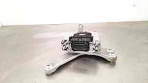 Used Gearbox mount Audi Q3 Sportback (F3N) 1.4 45 TFSIe 16V Price € 96,80 Inclusive VAT offered by Autohandel Didier