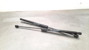 Used Set of tailgate gas struts Hyundai i30 Wagon (PDEF5) 1.0 T-GDI 12V Price € 42,35 Inclusive VAT offered by Autohandel Didier