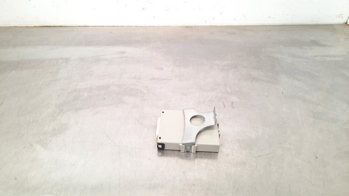Usados Módulo Gateway Lexus RX (U3) 400h V6 24V VVT-i 4x4 Precio € 24,20 IVA incluido ofrecido por Autohandel Didier
