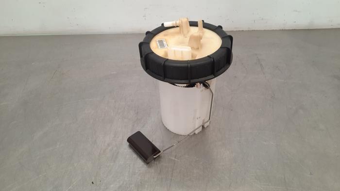 Electric fuel pump from a Ford Grand C-Max (DXA) 1.6 TDCi 16V 2012