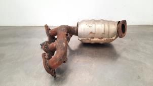 Used Exhaust manifold + catalyst Lexus RX 300 Price on request offered by Autohandel Didier