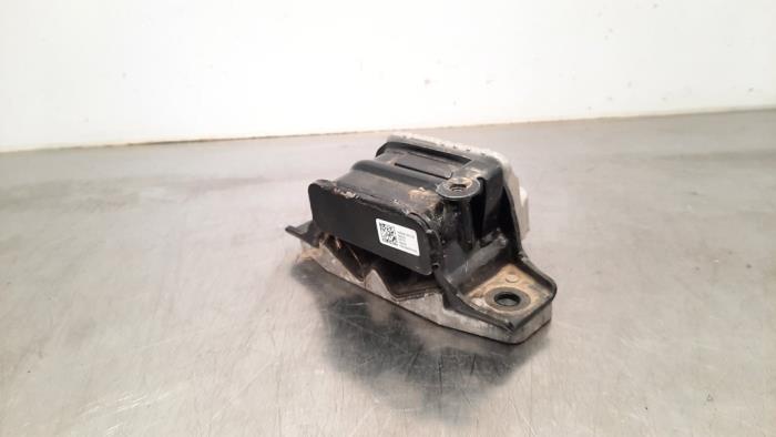 Used Engine mount Jeep Compass II (MP) 1.6 D 16V Multijet II Price € 60,50 Inclusive VAT offered by Autohandel Didier