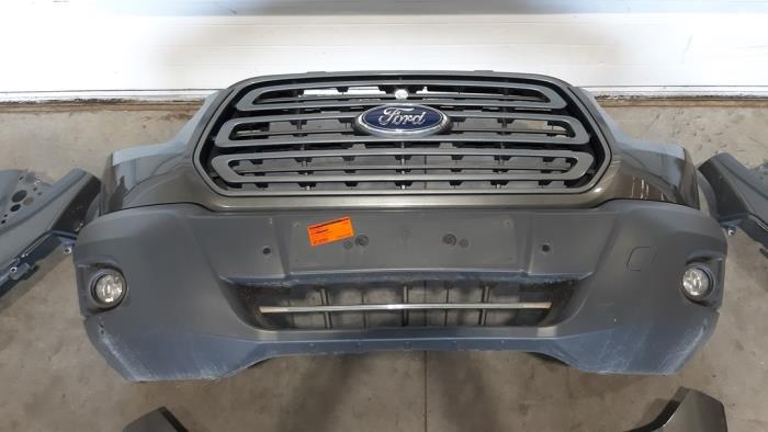 Carrocería delantera completa de un Ford Transit 2.0 TDCi 16V Eco Blue 130 2018