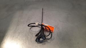 Used Antenna Renault Trafic (1FL/2FL/3FL/4FL) 1.6 dCi 90 Price on request offered by Autohandel Didier