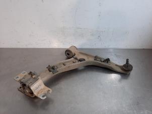 Used Front wishbone, right Mercedes A (W176) 1.6 A-180 16V Price € 66,55 Inclusive VAT offered by Autohandel Didier