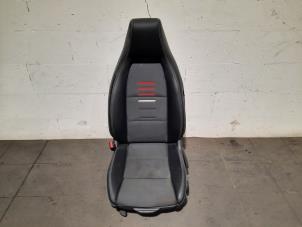 Used Seat, left Mercedes A (W176) 1.6 A-160 16V Price € 193,60 Inclusive VAT offered by Autohandel Didier