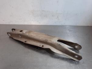 Used Rear lower wishbone, left Mercedes A (W176) 1.6 A-180 16V Price € 36,30 Inclusive VAT offered by Autohandel Didier
