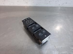 Used Multi-functional window switch Mercedes A (W176) 1.6 A-160 16V Price on request offered by Autohandel Didier