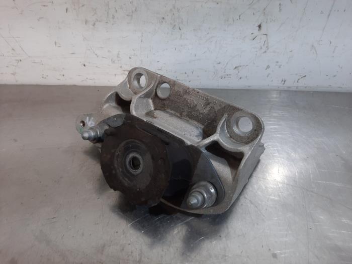 Used Engine mount Renault Twingo III (AH) 1.0 SCe 75 12V Price € 30,25 Inclusive VAT offered by Autohandel Didier