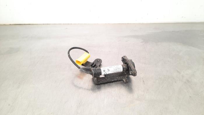Bonnet pedestrian airbag actuator