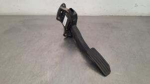 Used Accelerator pedal Landrover Discovery Sport (LC) 2.0 TD4 150 16V Price € 90,75 Inclusive VAT offered by Autohandel Didier