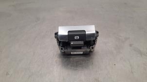 Used Parking brake switch Landrover Discovery Sport (LC) 2.0 TD4 150 16V Price € 42,35 Inclusive VAT offered by Autohandel Didier