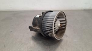 Used Heating and ventilation fan motor Landrover Discovery Sport (LC) 2.0 TD4 150 16V Price € 90,75 Inclusive VAT offered by Autohandel Didier