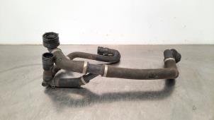 Used Radiator hose Landrover Discovery Sport (LC) 2.0 TD4 150 16V Price € 42,35 Inclusive VAT offered by Autohandel Didier