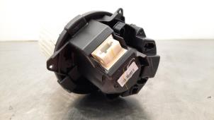 Used Heating and ventilation fan motor Renault Clio V (RJAB) 1.0 TCe 90 12V Price € 66,55 Inclusive VAT offered by Autohandel Didier
