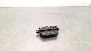 Used AIH headlight switch Renault Clio V (RJAB) 1.0 TCe 90 12V Price € 42,35 Inclusive VAT offered by Autohandel Didier