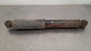 Used Rear shock absorber, right Peugeot Boxer (U9) 2.2 Blue HDi 165 Price € 36,30 Inclusive VAT offered by Autohandel Didier