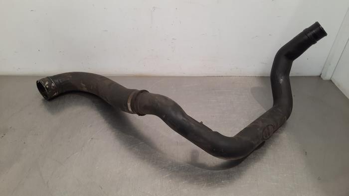 Gebrauchte Intercooler Schlauch Renault Master III (FV) 2.3 dCi 125 16V FWD Preis € 60,50 Mit Mehrwertsteuer angeboten von Autohandel Didier