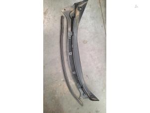 Used Cowl top grille Opel Astra K Sports Tourer 1.5 CDTi 105 12V Price € 66,55 Inclusive VAT offered by Autohandel Didier