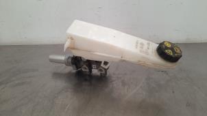 Used Master cylinder Citroen Jumpy 1.5 Blue HDi 120 Price € 48,40 Inclusive VAT offered by Autohandel Didier