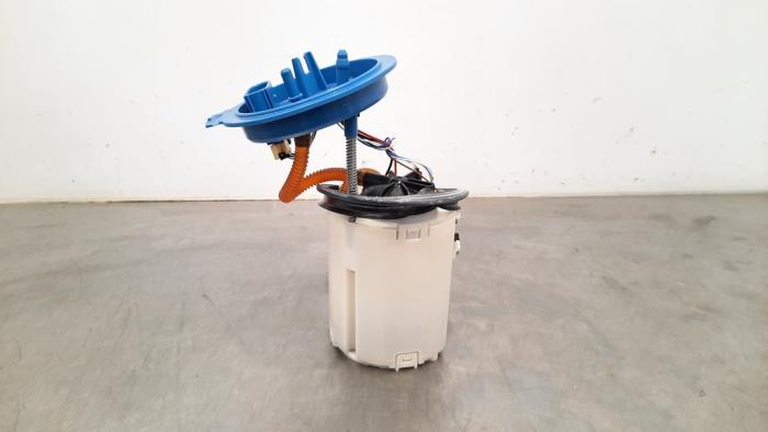 Usagé Pompe d'injection Volkswagen Polo VI (AW1) 1.0 TSI 12V Prix € 48,40 Prix TTC proposé par Autohandel Didier