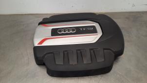 Używane Pokrywa silnika Audi S3 Sportback (8VA/8VF) 2.0 T FSI 16V Cena € 66,55 Z VAT oferowane przez Autohandel Didier