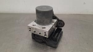 Begagnade ABS-pump Volkswagen Polo VI (AW1) 1.0 MPi 12V Pris € 66,55 Inklusive moms erbjuds av Autohandel Didier