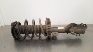 Used Fronts shock absorber, left Mercedes Vito (447.6) 2.0 116 CDI 16V Price € 163,35 Inclusive VAT offered by Autohandel Didier