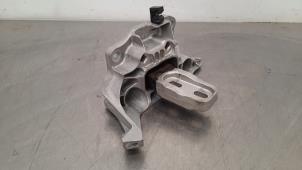 Used Engine mount Opel Corsa F (UB/UH/UP) 1.5 CDTI 100 Price € 36,30 Inclusive VAT offered by Autohandel Didier