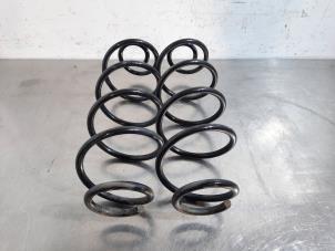 Used Rear coil spring Citroen C4 Picasso (3D/3E) 2.0 Blue HDI 150 Price € 66,55 Inclusive VAT offered by Autohandel Didier
