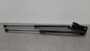 Used Set of tailgate gas struts Peugeot 3008 II (M4/MC/MJ/MR) 1.2 12V e-THP PureTech 130 Price € 54,45 Inclusive VAT offered by Autohandel Didier