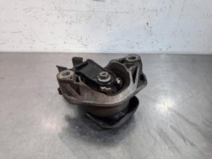 Used Gearbox mount Citroen C4 Picasso (3D/3E) 2.0 Blue HDI 150 Price € 24,20 Inclusive VAT offered by Autohandel Didier