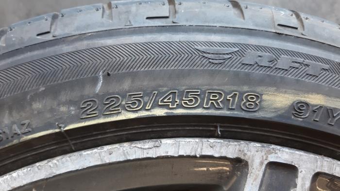 Felgen Set + Reifen van een Mercedes-Benz C (W205) C-250 2.2 CDI 16V BlueTEC, C-250d 2015