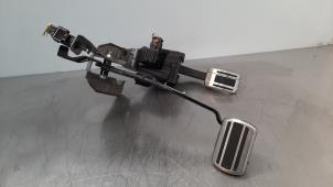 Used Set of pedals Peugeot 3008 II (M4/MC/MJ/MR) 1.2 12V e-THP PureTech 130 Price € 96,80 Inclusive VAT offered by Autohandel Didier