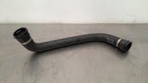 Used Radiator hose Mercedes Vito Tourer (447.7) 2.0 119 CDI 16V Price € 36,30 Inclusive VAT offered by Autohandel Didier