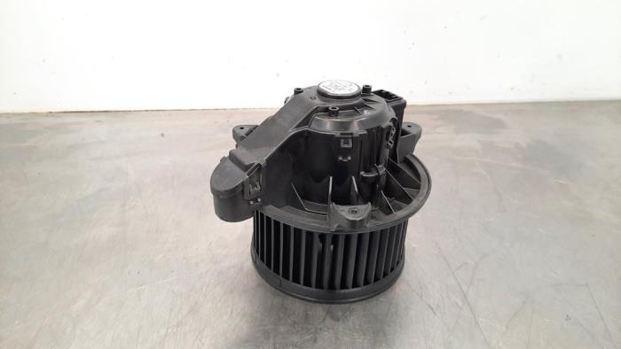 Motor de ventilador de calefactor de un Ford Transit 2.0 TDCi 16V Eco Blue 130 2018