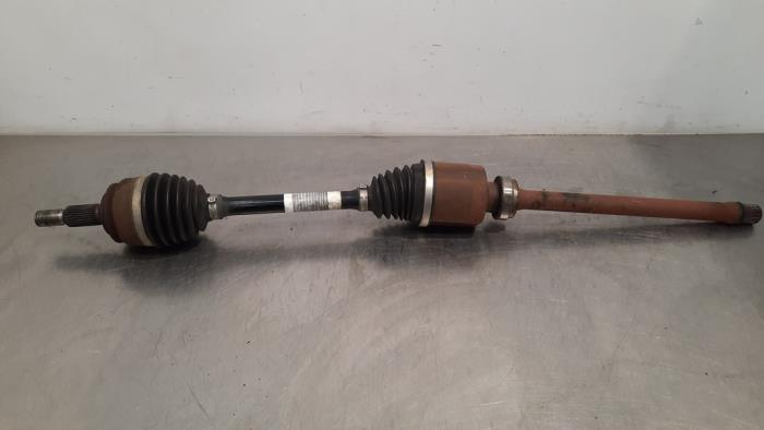 Front drive shaft, right from a DS DS 7 Crossback 2.0 BlueHDi 180 2018