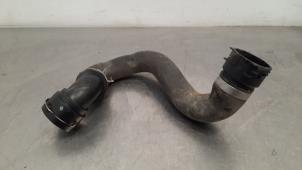 Used Radiator hose Mercedes Vito (447.6) 2.2 114 CDI 16V Price € 30,25 Inclusive VAT offered by Autohandel Didier