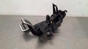 Used Set of pedals Peugeot 308 (F3/FB/FH/FM/FP) 1.2 12V PureTech 110 Price € 96,80 Inclusive VAT offered by Autohandel Didier