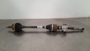 Used Front drive shaft, right Peugeot 2008 (UD/UK/UR/US/UX) 1.2 VTi 12V PureTech 100 Price € 193,60 Inclusive VAT offered by Autohandel Didier