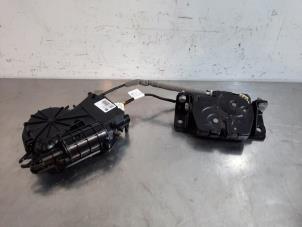 Used Tailgate lock stop BMW 5 serie Touring (F11) 525d 24V Price on request offered by Autohandel Didier
