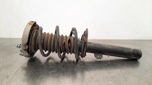 Used Front shock absorber, right BMW X1 (F48) xDrive 20d 2.0 16V Price € 127,05 Inclusive VAT offered by Autohandel Didier