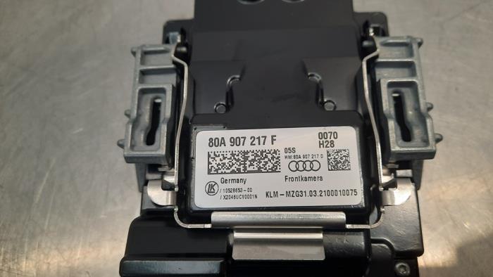 Caméra avant d'un Audi Q5 Sportback (FYS/FYT) 2.0 45 TFSI 16V Mild Hybrid Quattro 16V 2021