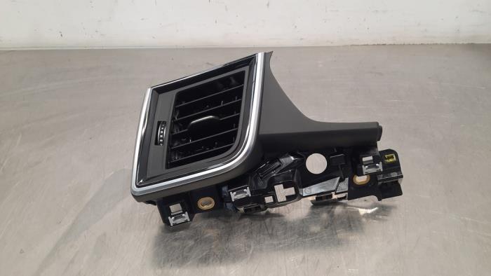Kratka wentylacyjna deski rozdzielczej z Audi Q5 Sportback (FYT) 2.0 45 TFSI 16V Mild Hybrid Quattro 16V 2021
