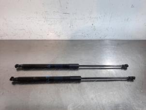 Used Set of gas struts for boot Citroen C1 1.0 Vti 68 12V Price € 42,35 Inclusive VAT offered by Autohandel Didier