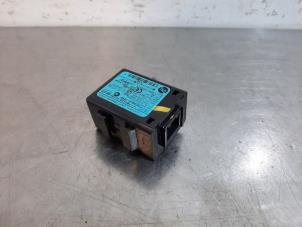 Used Immobiliser module Hyundai i30 (PDEB5/PDEBB/PDEBD/PDEBE) 1.0 T-GDI 12V Price € 60,50 Inclusive VAT offered by Autohandel Didier