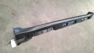 New Door sill right Toyota Avensis Price € 96,80 Inclusive VAT offered by Autohandel Didier
